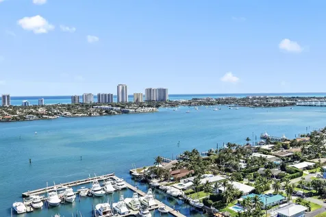 220 Lake Shore Drive Lake Park FL 33403