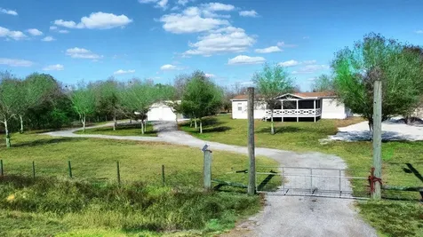 17077 Nw 254th Street Okeechobee FL 34972