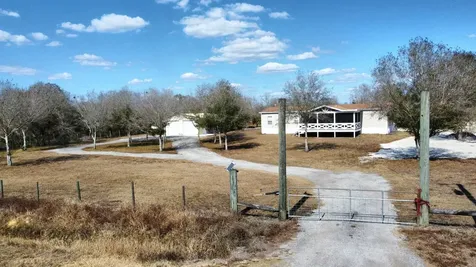 17077 Nw 254th Street Okeechobee FL 34972