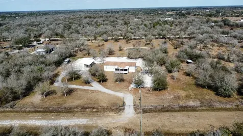 17077 Nw 254th Street Okeechobee FL 34972