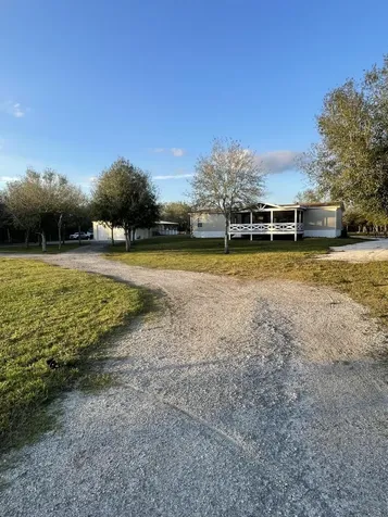 17077 Nw 254th Street Okeechobee FL 34972