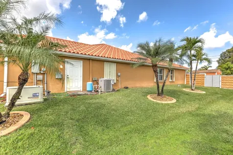 2725 Sw Somber Road Port Saint Lucie FL 34953