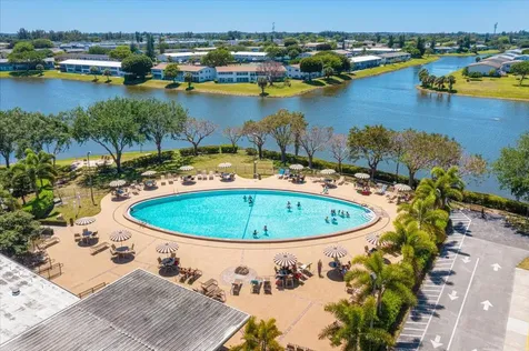 98 Cambridge West Palm Beach FL 33417