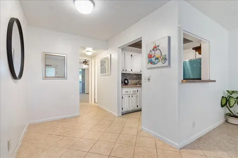 98 Cambridge West Palm Beach FL 33417
