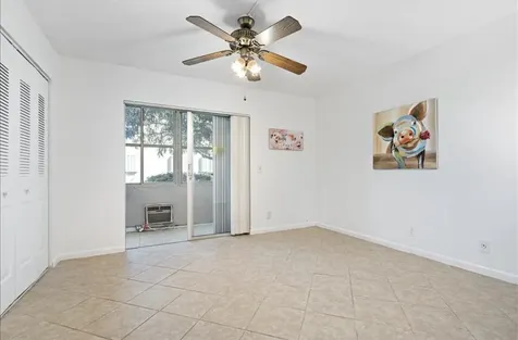 98 Cambridge West Palm Beach FL 33417