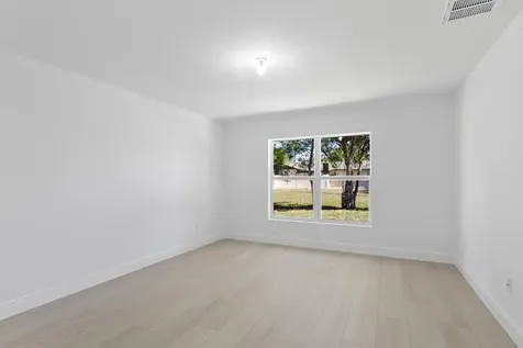 4556 49th Avenue Vero Beach FL 32967