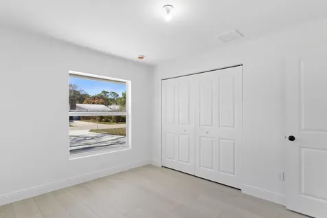 4556 49th Avenue Vero Beach FL 32967
