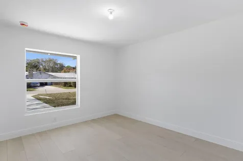 4556 49th Avenue Vero Beach FL 32967