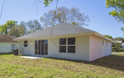 4556 49th Avenue Vero Beach FL 32967