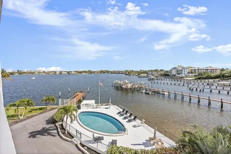 231 E Lantana Road Lantana FL 33462