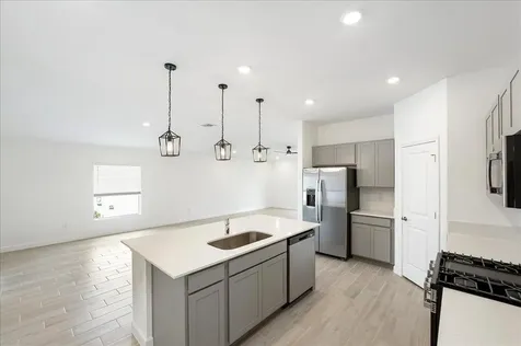 6331 Nw Windwood Way Port Saint Lucie FL 34987