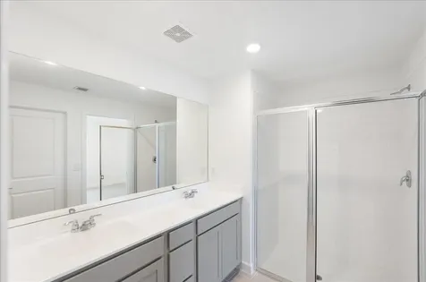 6331 Nw Windwood Way Port Saint Lucie FL 34987