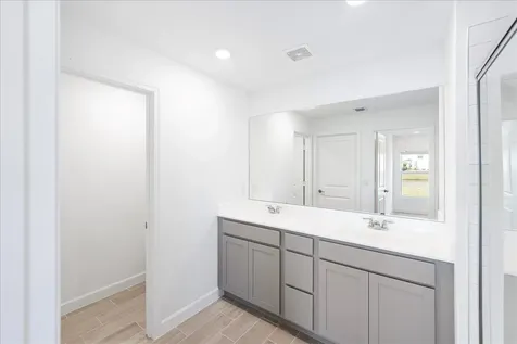 6331 Nw Windwood Way Port Saint Lucie FL 34987