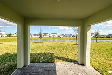 6331 Nw Windwood Way Port Saint Lucie FL 34987