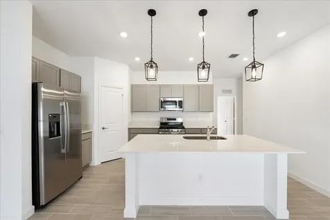 6331 Nw Windwood Way Port Saint Lucie FL 34987