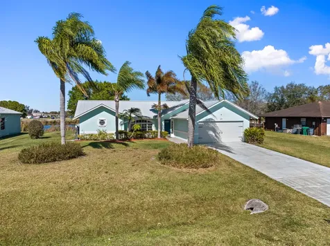 212 Deerwood Lane Fort Pierce FL 34947