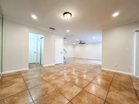 1827 N Congress Avenue West Palm Beach FL 33401