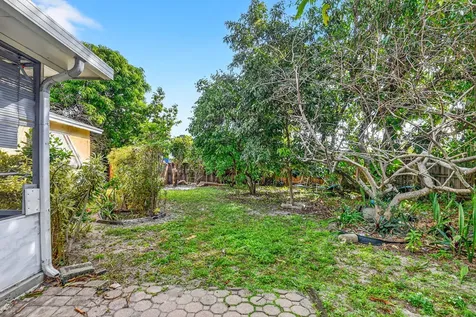 4875 Poseidon Place Lake Worth FL 33463