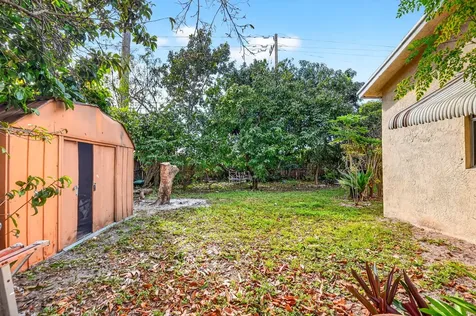 4875 Poseidon Place Lake Worth FL 33463
