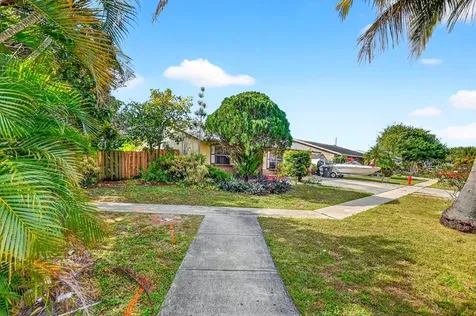 4875 Poseidon Place Lake Worth FL 33463