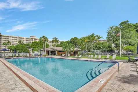 2651 S Palm Aire Drive Pompano Beach FL 33069