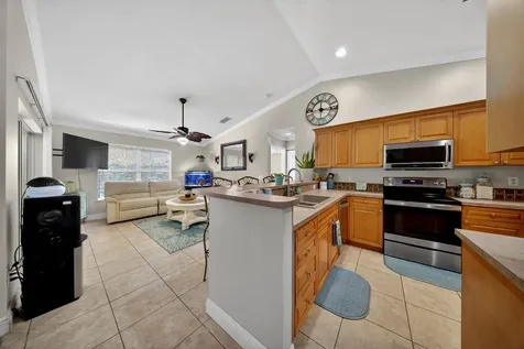 3283 Sw Crumpacker Street Port Saint Lucie FL 34953