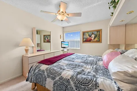 420 Burgundy I Delray Beach FL 33484