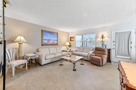 420 Burgundy I Delray Beach FL 33484