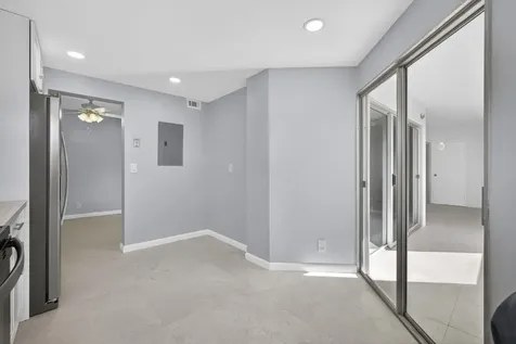 3590 Via Poinciana Lake Worth FL 33467