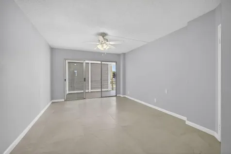 3590 Via Poinciana Lake Worth FL 33467