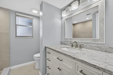 3590 Via Poinciana Lake Worth FL 33467