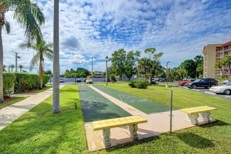 3590 Via Poinciana Lake Worth FL 33467