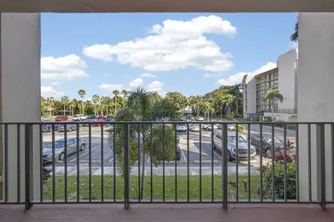 3590 Via Poinciana Lake Worth FL 33467