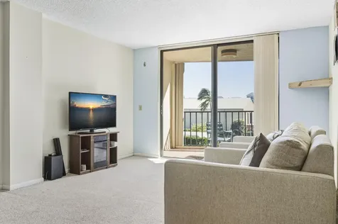 890 N Federal Highway Lantana FL 33462