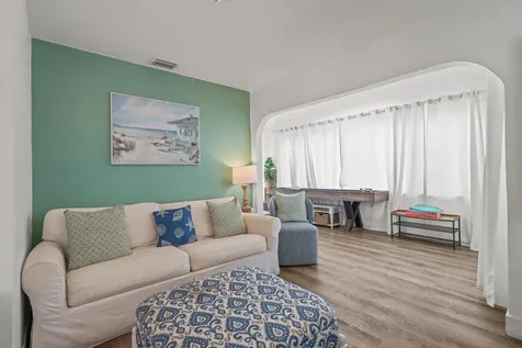 812 S N Street Lake Worth Beach FL 33460