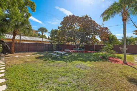 812 S N Street Lake Worth Beach FL 33460