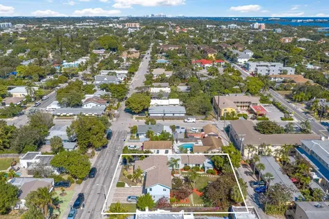 812 S N Street Lake Worth Beach FL 33460