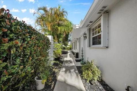 205 Brier Circle Jupiter FL 33458