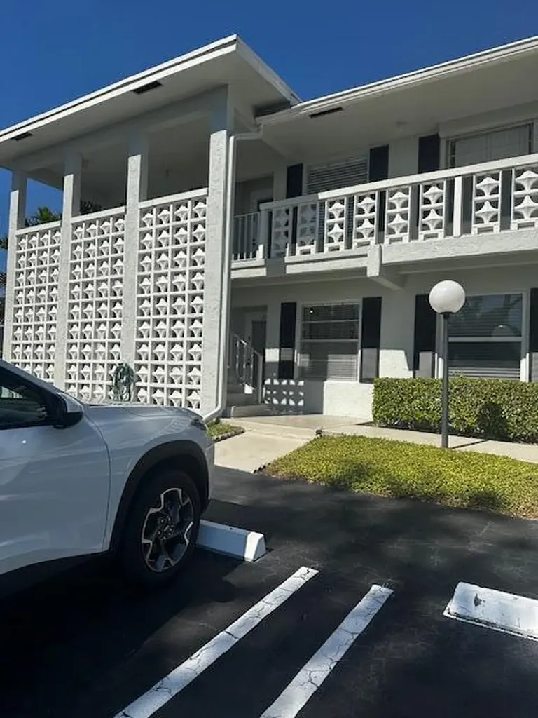 2401 Del Aire Boulevard Delray Beach FL 33445