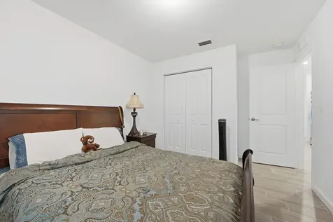 6381 Nw Leafmore Lane Port Saint Lucie FL 34987