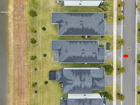 6381 Nw Leafmore Lane Port Saint Lucie FL 34987