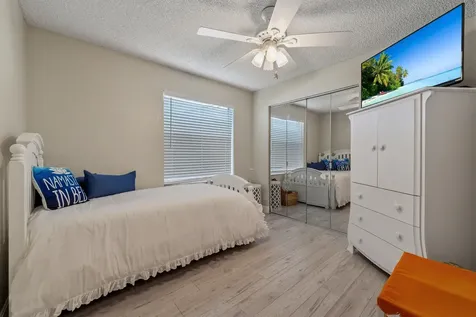 22198 Clocktower Way Boca Raton FL 33428
