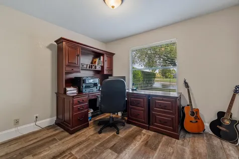 22198 Clocktower Way Boca Raton FL 33428