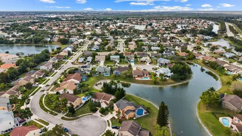 22198 Clocktower Way Boca Raton FL 33428