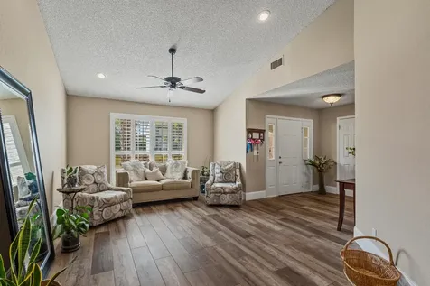 22198 Clocktower Way Boca Raton FL 33428