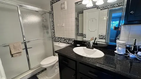 2151 Ne 42nd Court Lighthouse Point FL 33064