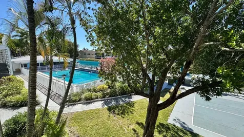 2151 Ne 42nd Court Lighthouse Point FL 33064