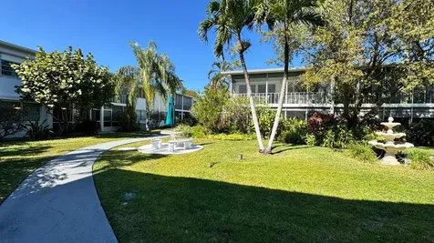 2151 Ne 42nd Court Lighthouse Point FL 33064