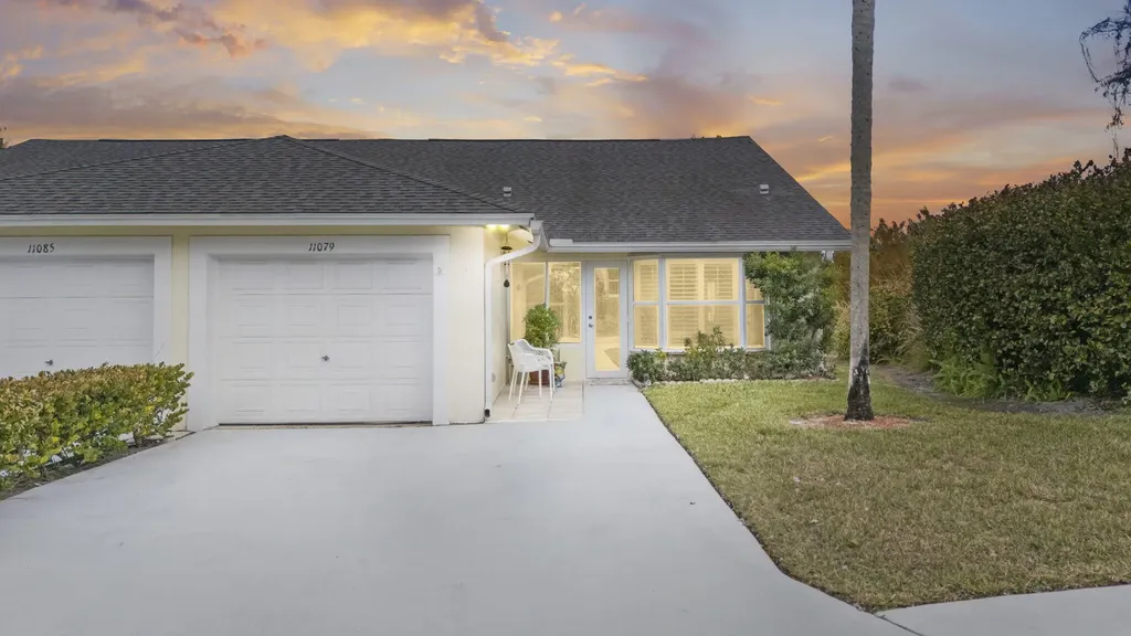 11079 Se Sea Pines Circle Hobe Sound FL 33455