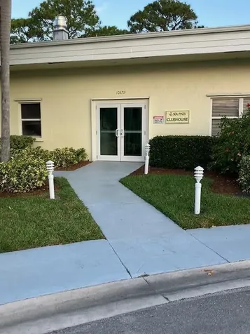 11079 Se Sea Pines Circle Hobe Sound FL 33455